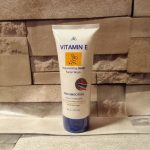 Vitamin E Rejuvenating Whip Facial Wash - Image 7