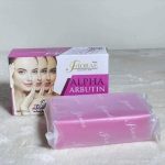 Fiorae Alpha Arbutin Soap - Image 9