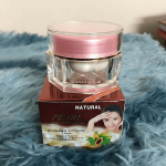 Natural Pearl Whitening & Anti-Aging Cream - Image 4