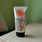 3W Clinic Intensive UV Sunblock Cream - Image 6